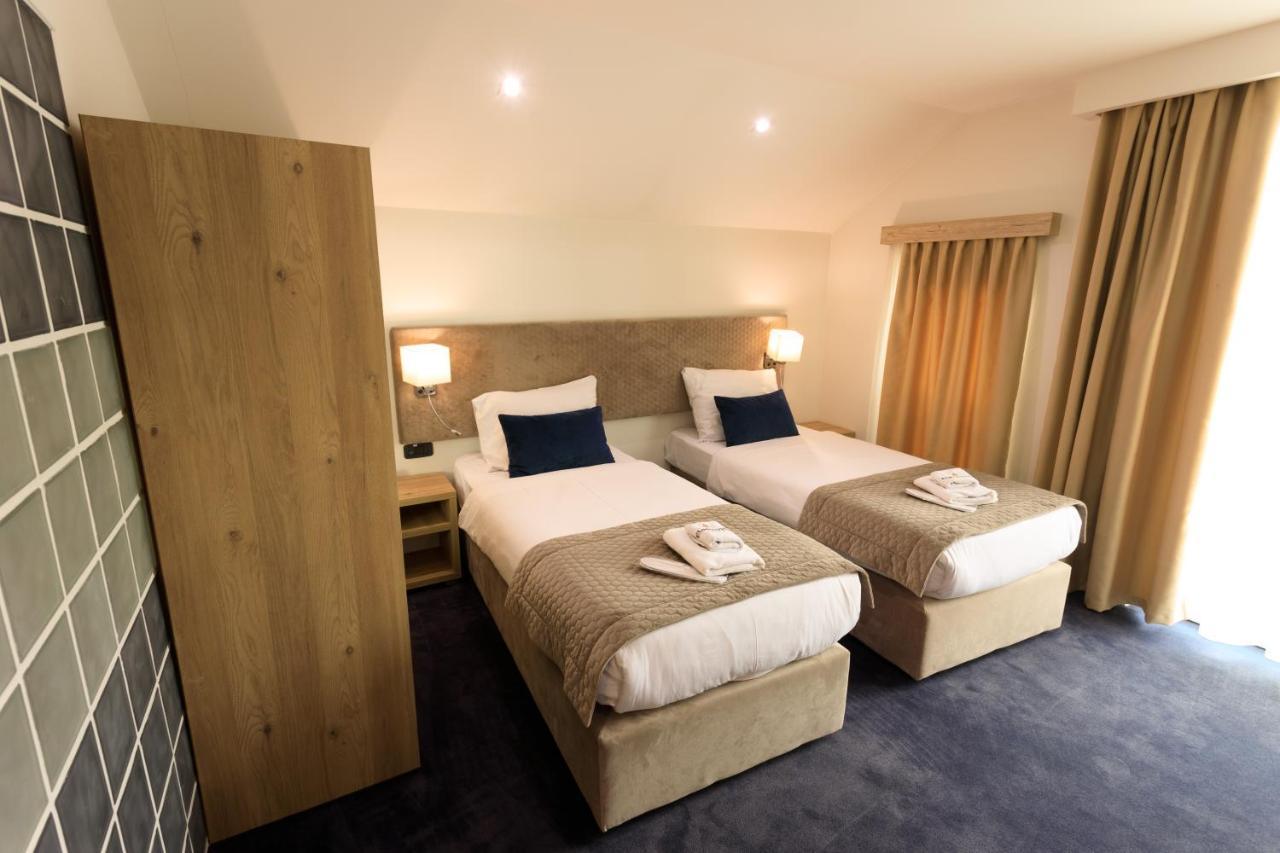 Hotel Elements Novi Pazar Bagian luar foto