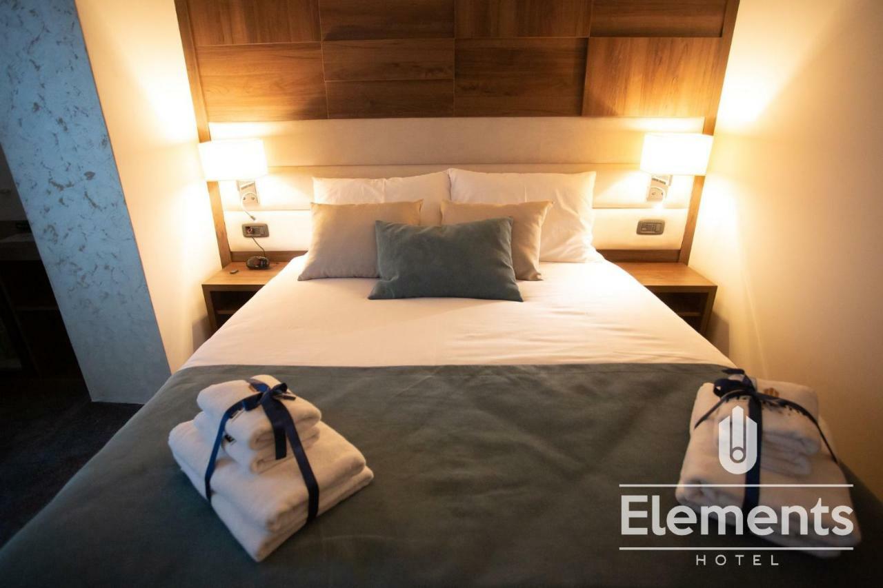 Hotel Elements Novi Pazar Bagian luar foto