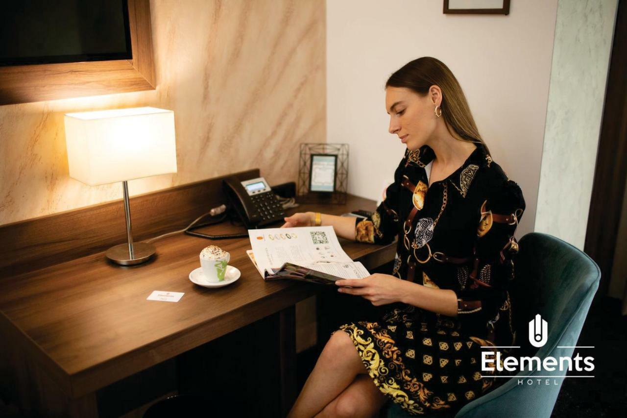 Hotel Elements Novi Pazar Bagian luar foto