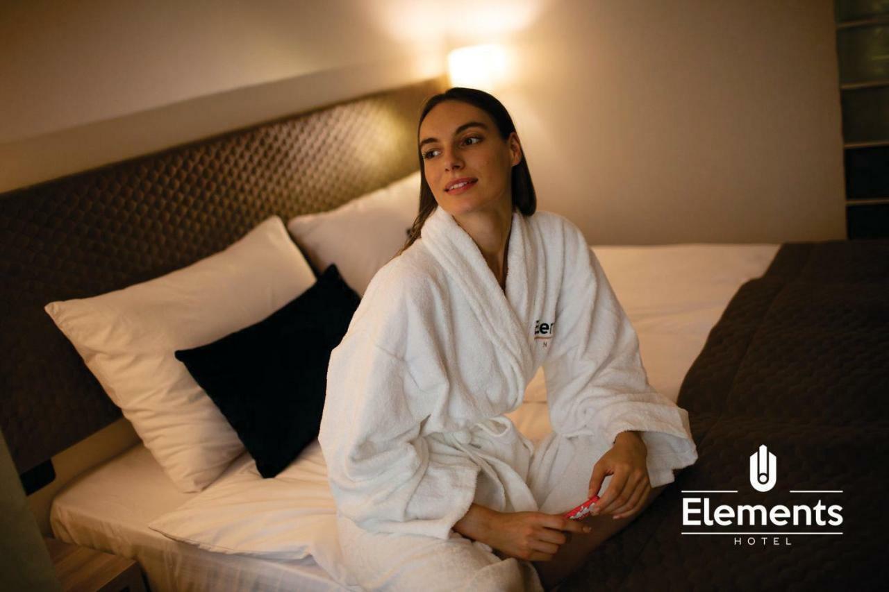 Hotel Elements Novi Pazar Bagian luar foto